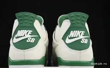 4 Jordan Green